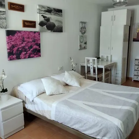 Coqueto Estudio Con Acceso A Piscina Tarifa